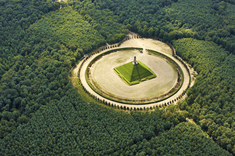 De Pyramide van Austerlitz